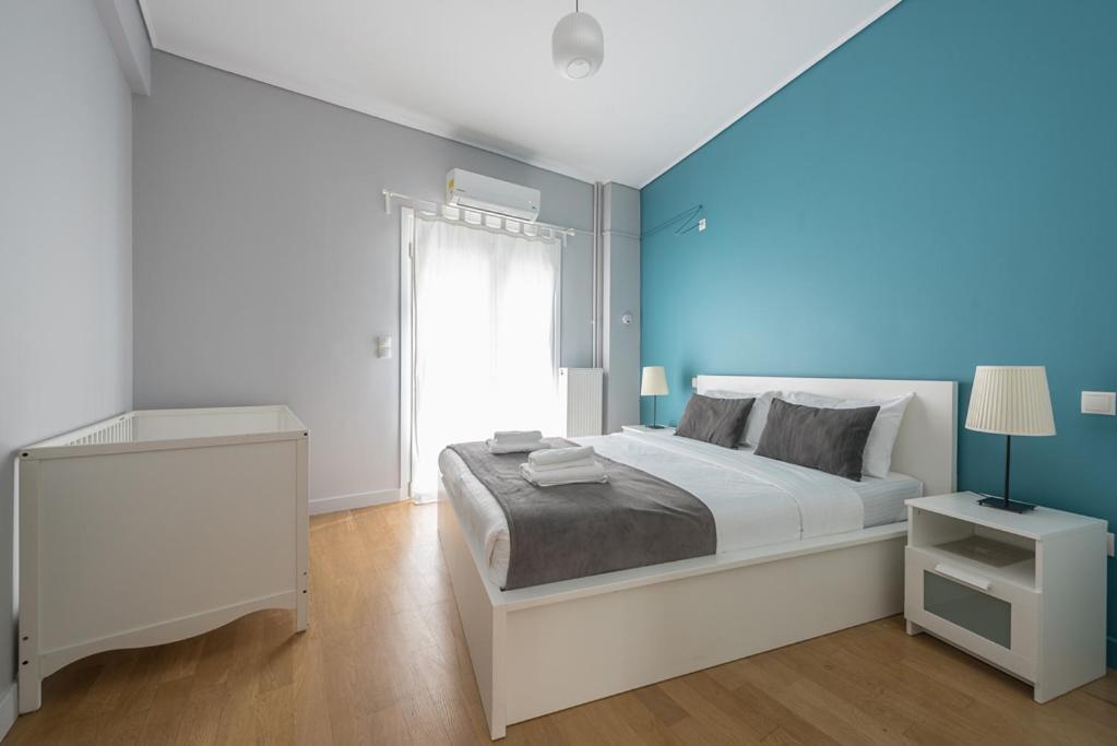 Pame Rentals - 2Bd & 2Ba Home, 4 Min To Acropolis Athens Luaran gambar