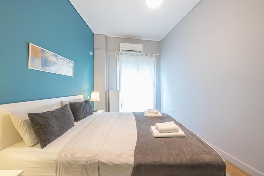 Pame Rentals - 2Bd & 2Ba Home, 4 Min To Acropolis Athens Luaran gambar