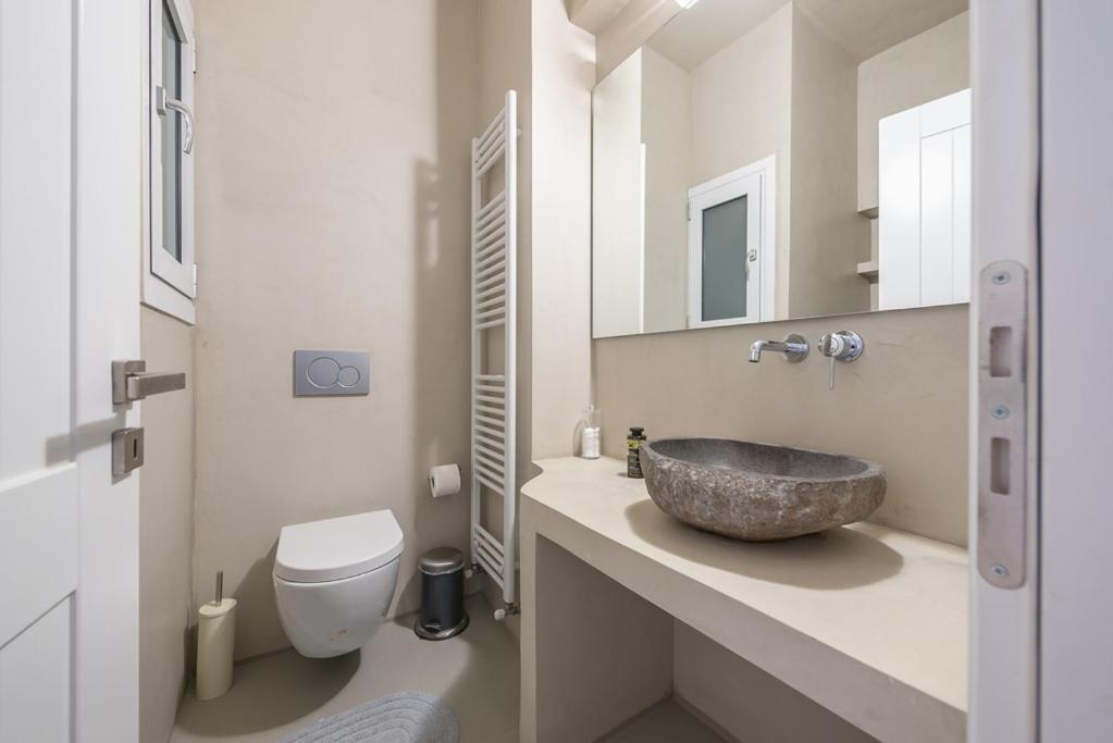 Pame Rentals - 2Bd & 2Ba Home, 4 Min To Acropolis Athens Luaran gambar